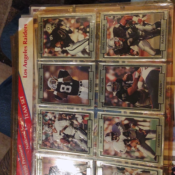 Los Angeles Raiders NFL football 1990 premiere National series team card set - Picture 4 of 6